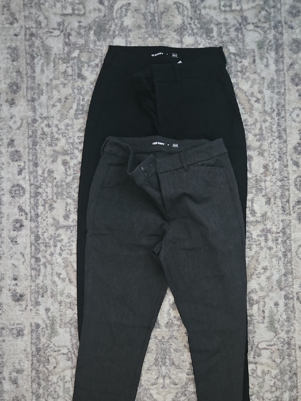 Old Navy Slim Pixie Pant High-Waisted Trousers - Black & Charcoal
